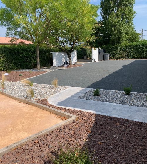 paysagiste aménagement extérieur cours portail espace vert